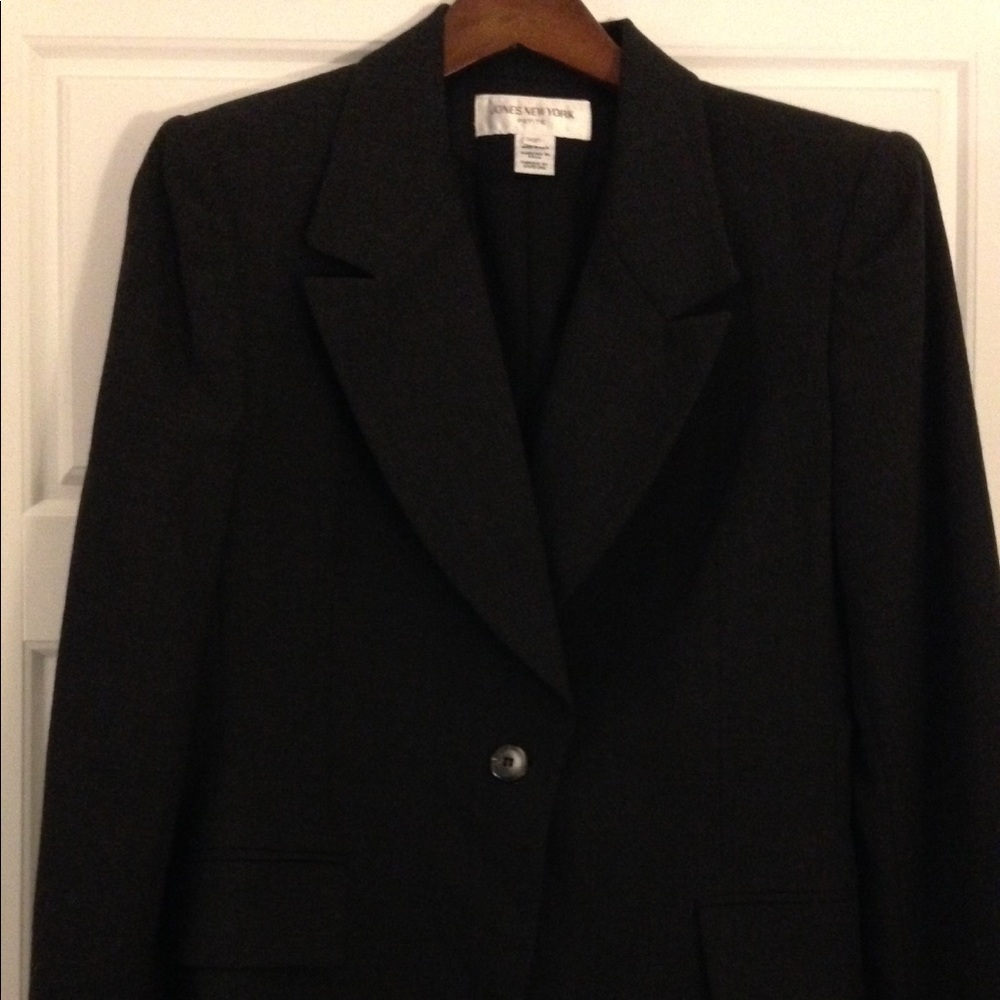 Jones New York Wool Blazer- Brand new!